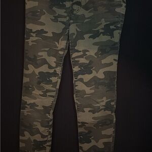 No Boundaries Camo High-Waisted Skinny Jeans